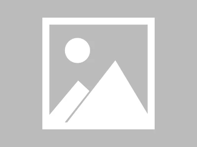 双面信息栏革命：洪山区街头巧治小广告，公益与商业完美分区